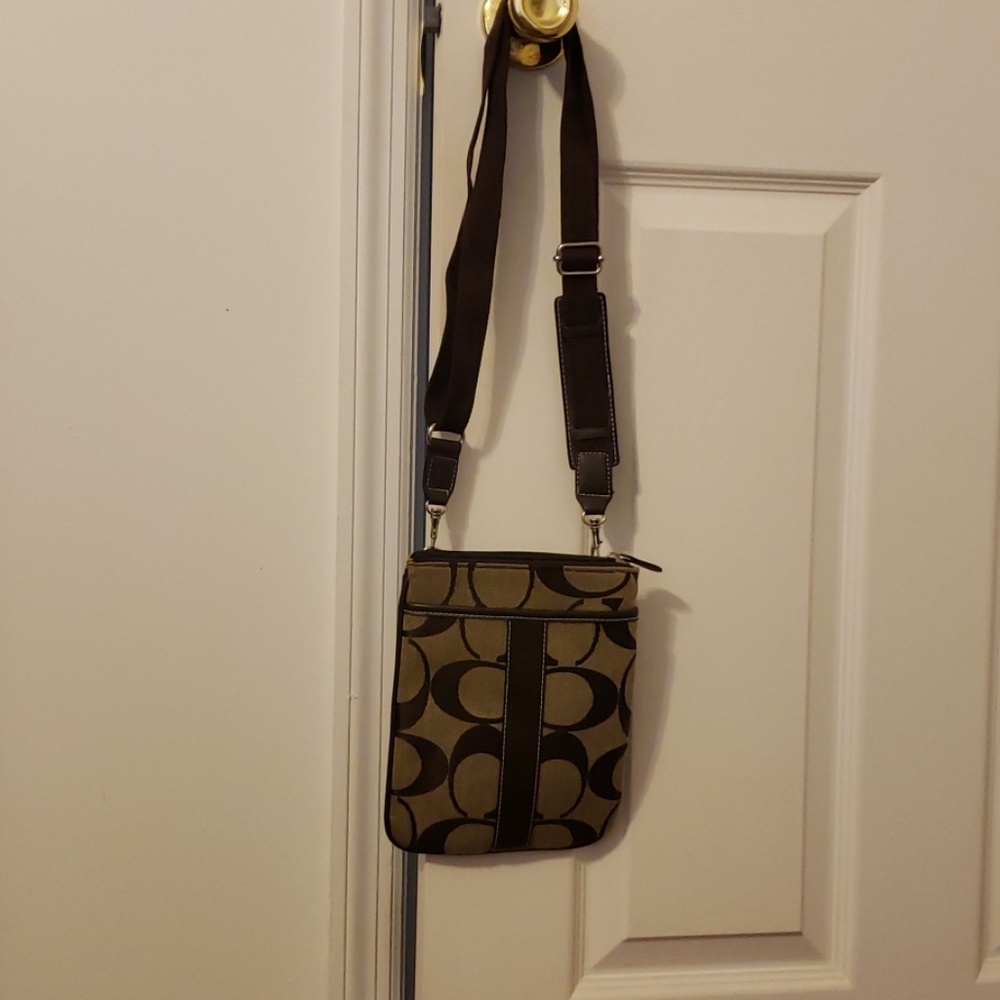 Small Coach crossbody